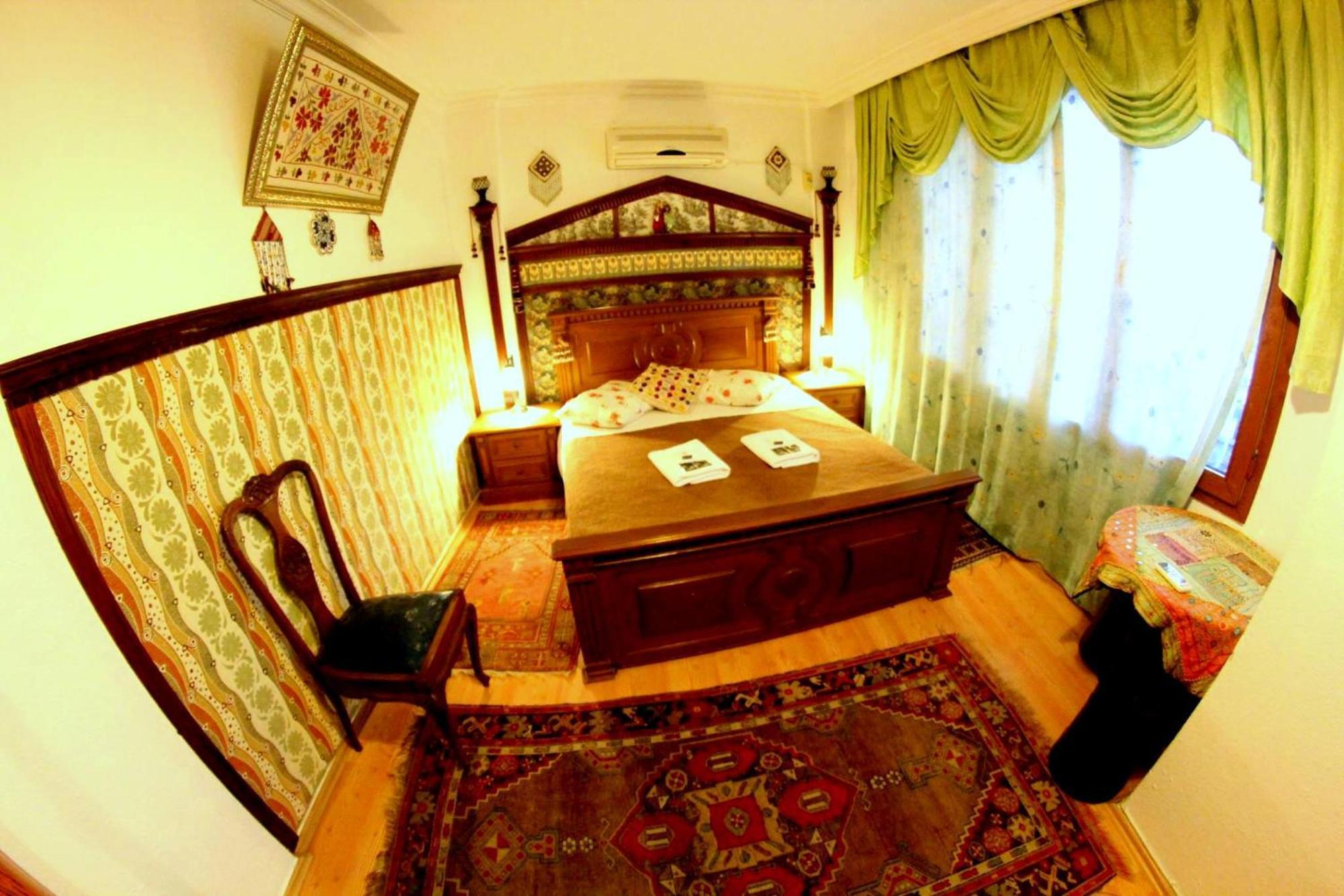 Homeros Pension & Guesthouse Selçuk Bagian luar foto