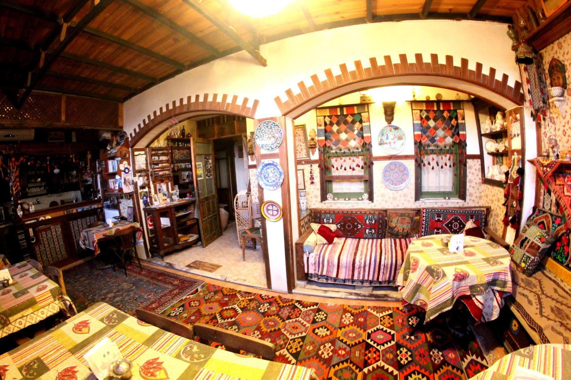 Homeros Pension & Guesthouse Selçuk Bagian luar foto