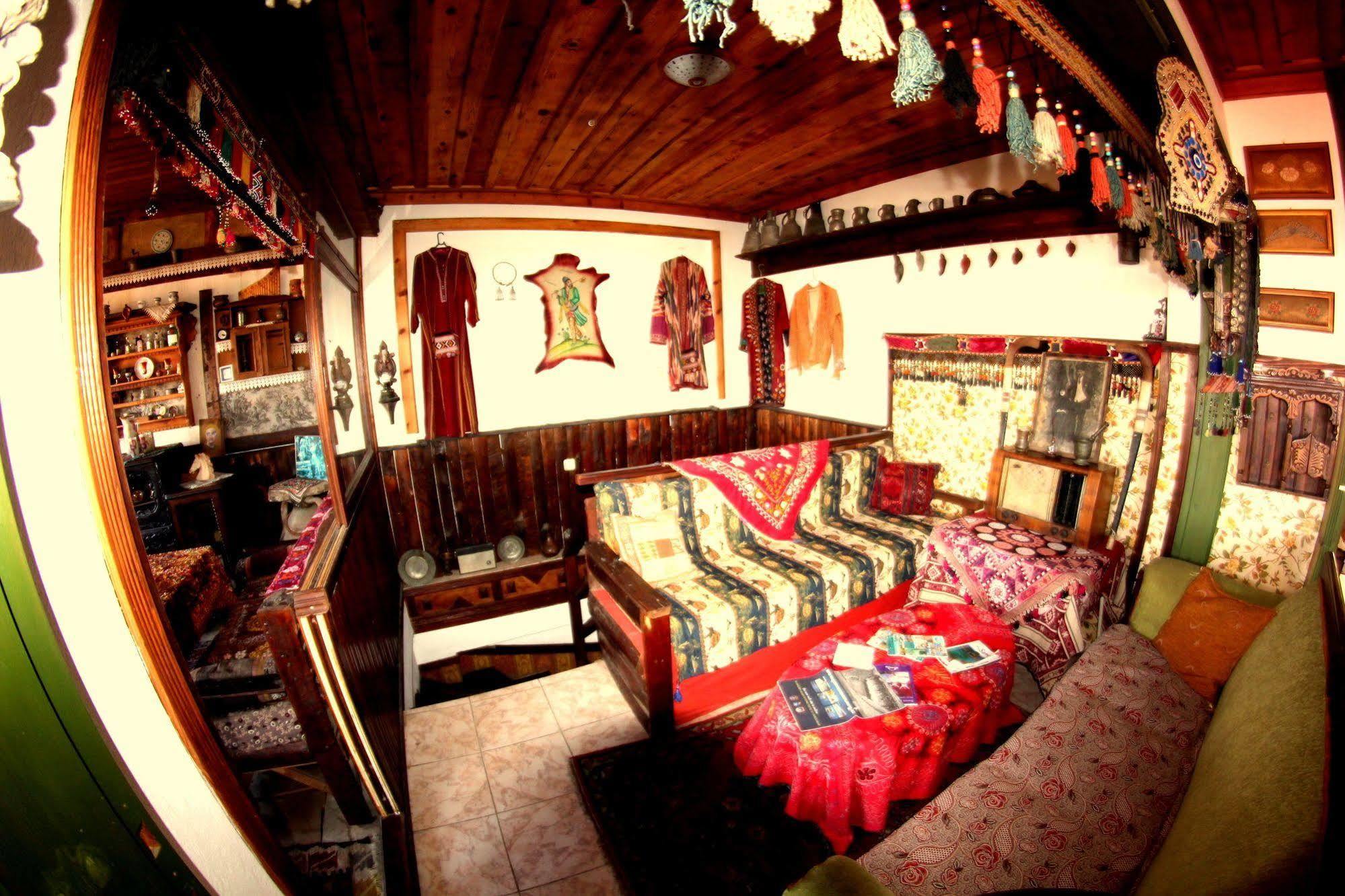 Homeros Pension & Guesthouse Selçuk Bagian luar foto