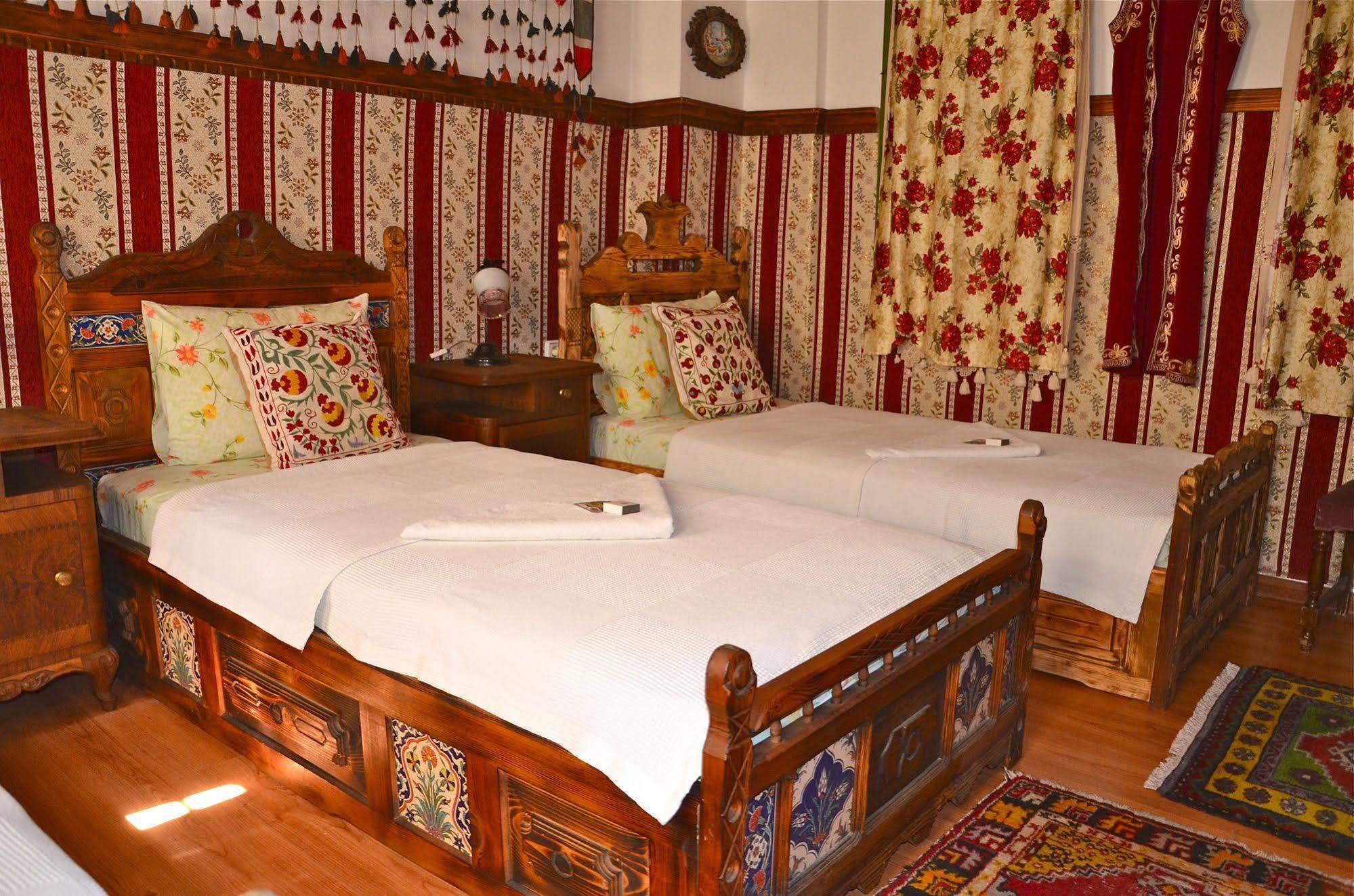 Homeros Pension & Guesthouse Selçuk Bagian luar foto