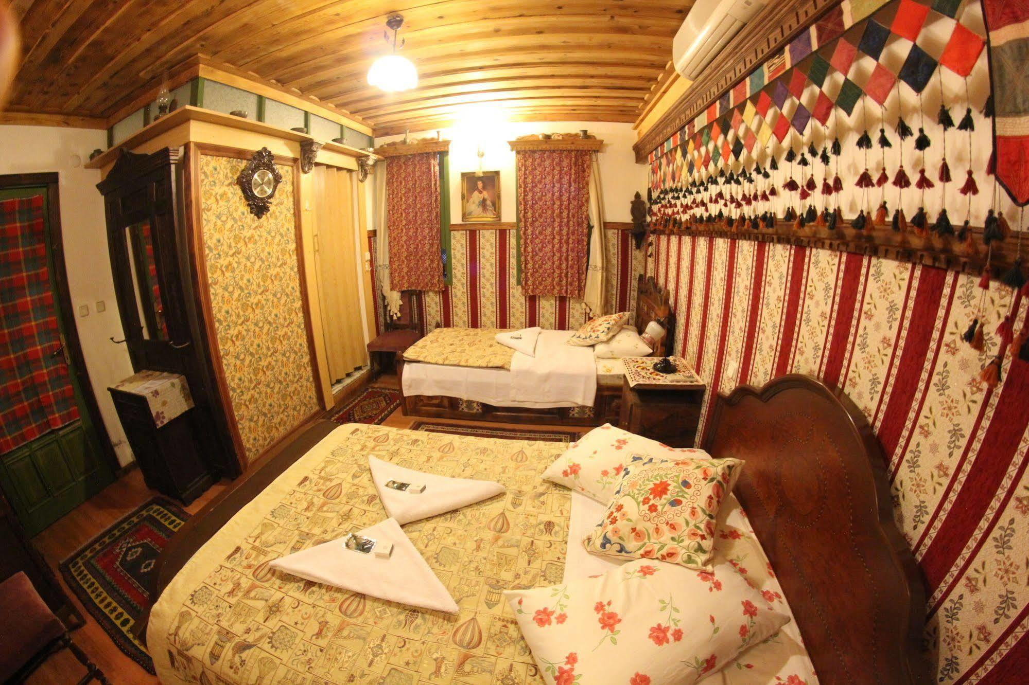Homeros Pension & Guesthouse Selçuk Bagian luar foto