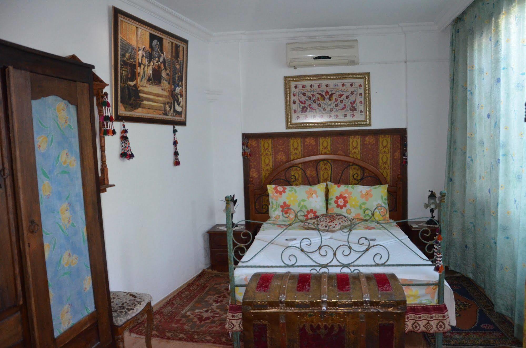 Homeros Pension & Guesthouse Selçuk Bagian luar foto
